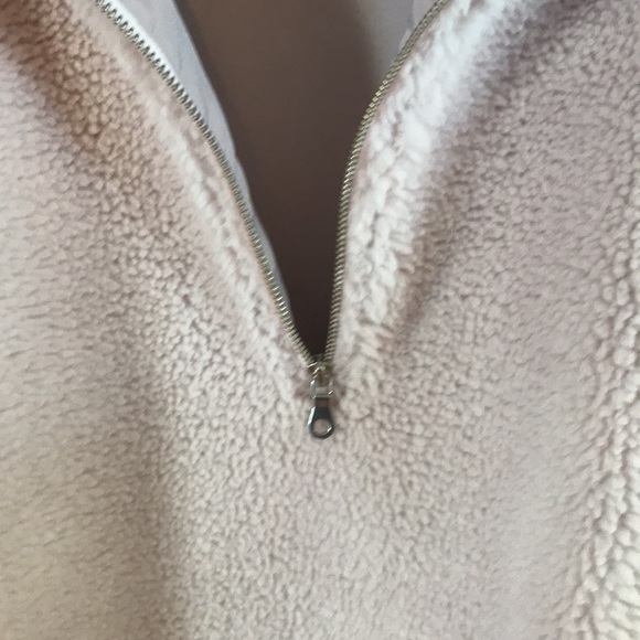 Lovers + Friends Sherpa top - Picture 2 of 8